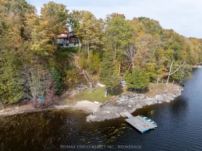 Detached in Frontenac
