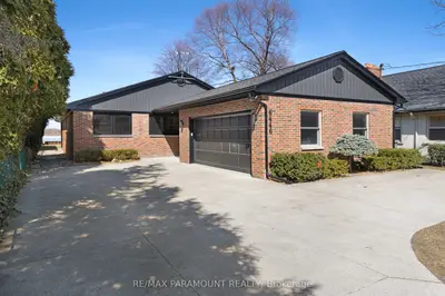 Detached in Windsor