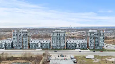 Condo Apartment in Hamilton