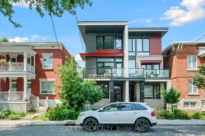 Semi-Detached in New Edinburgh - Lindenlea
