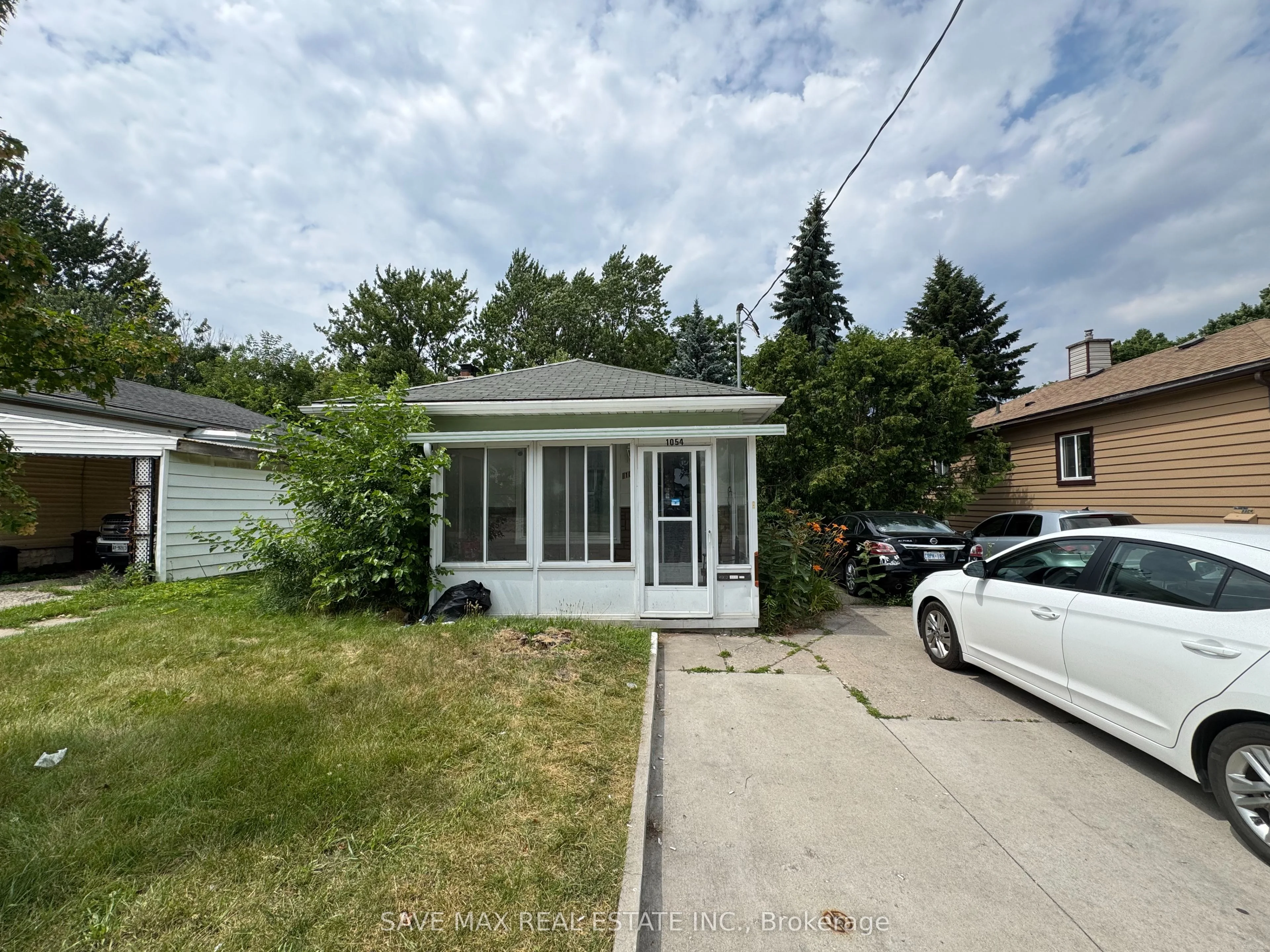 1054 MARGARET Street Main, London East, ON N5W 2K1
