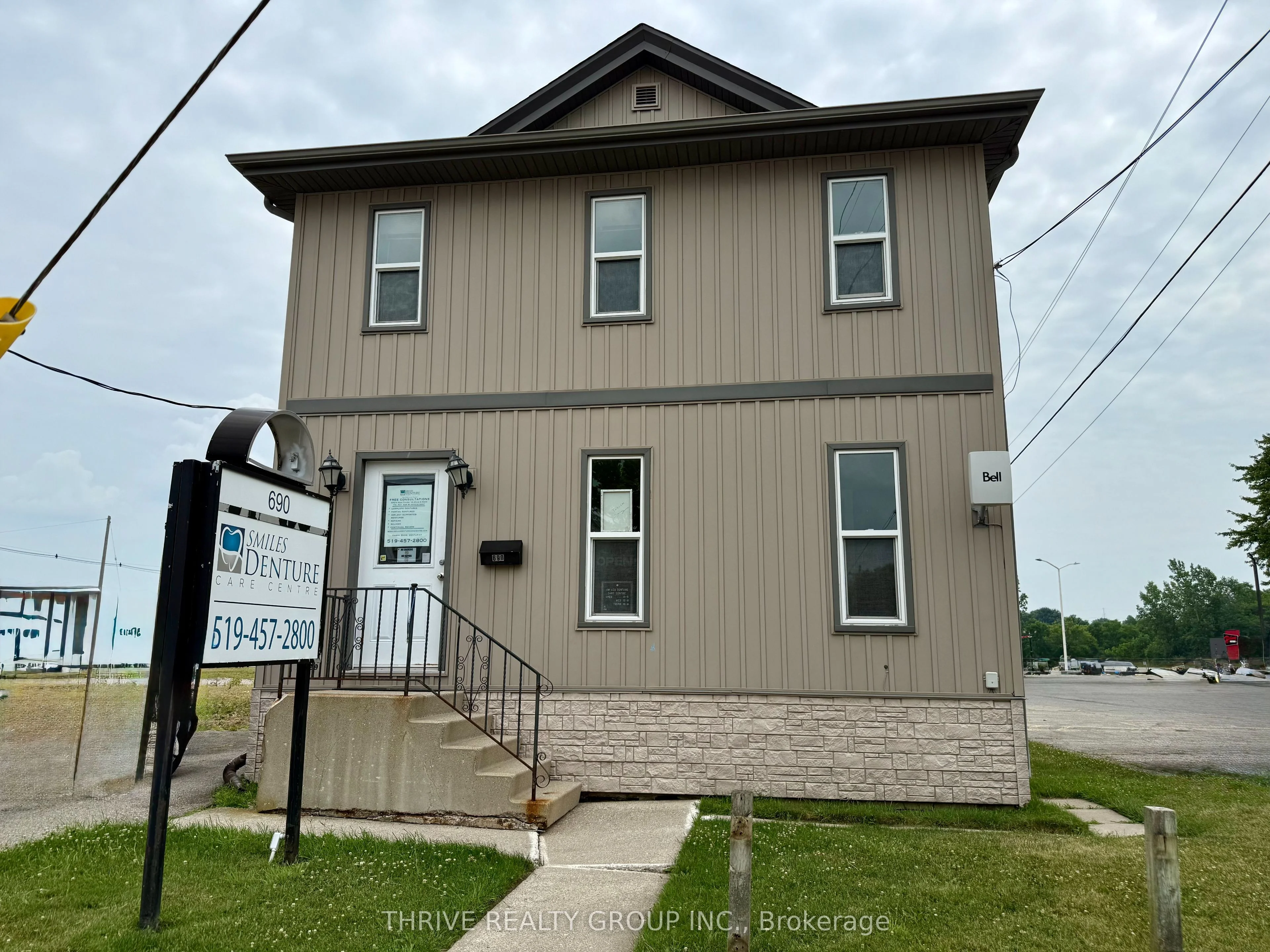 690 Hale Street, London East, On N5w 1h4
