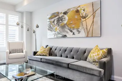 Att/Row/Townhouse in Hamilton