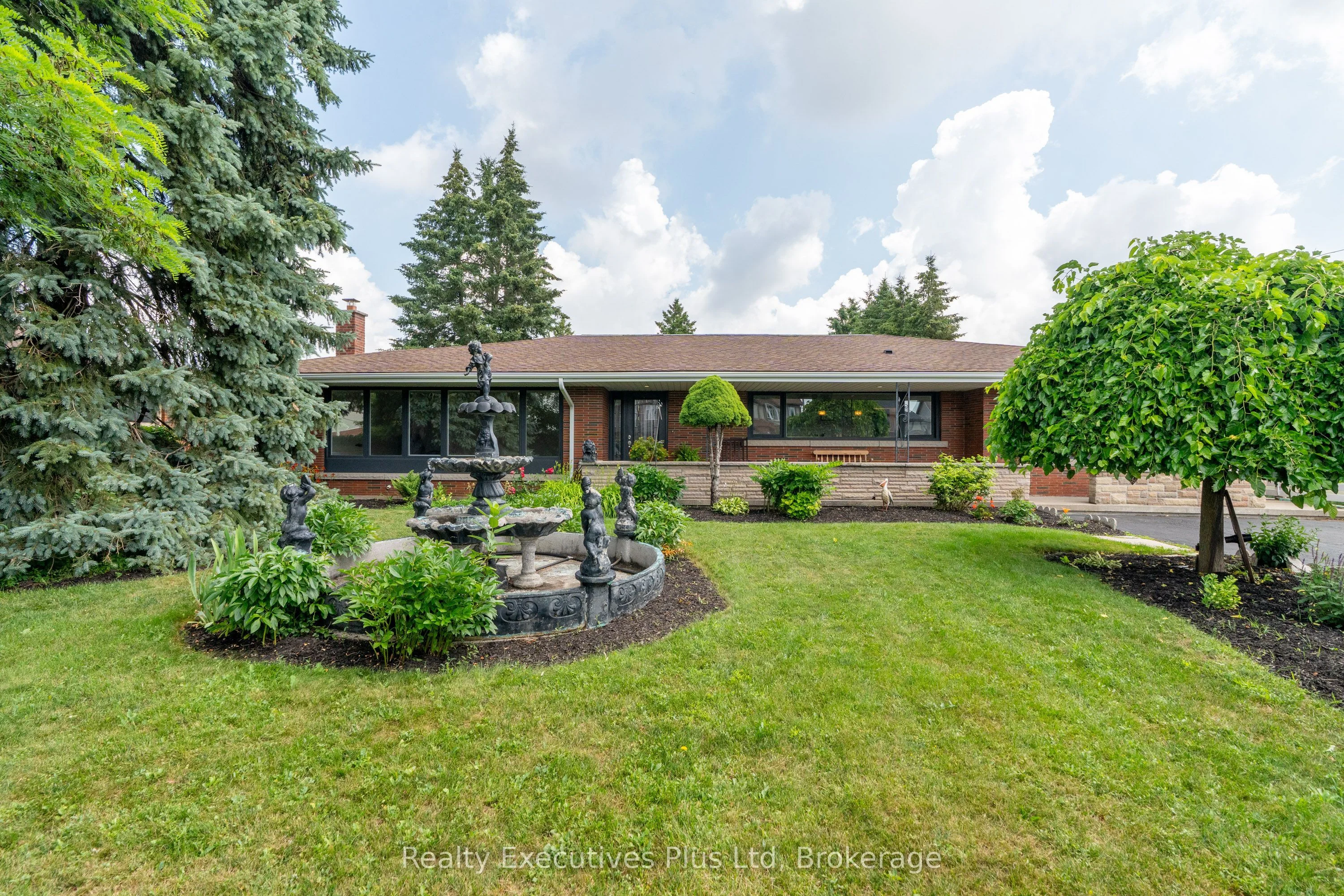 Detached in Guelph
