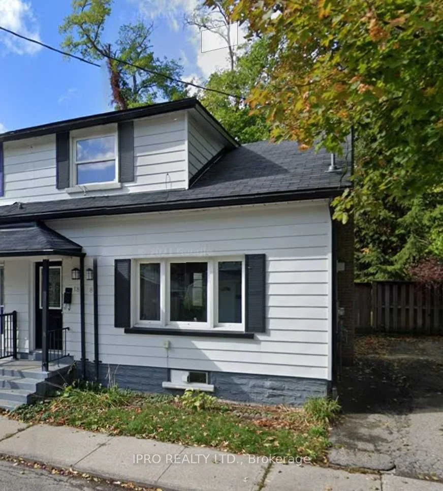 18 Metcalfe Street, Cambridge, ON N1S 2N6
