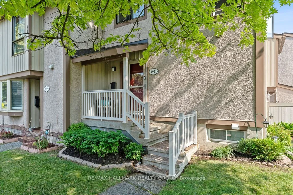 1921 Stonehenge Crescent 96, Cyrville - Carson Grove - Pineview, ON K1B 4N7