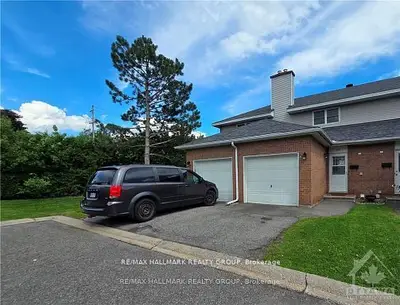 Condo Townhouse in Barrhaven