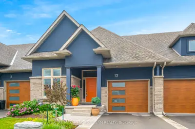 Att/Row/Townhouse in Welland
