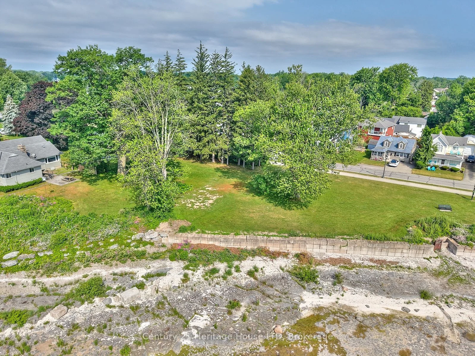 V/L Lakeshore Road, Fort Erie, ON L2A 1B8