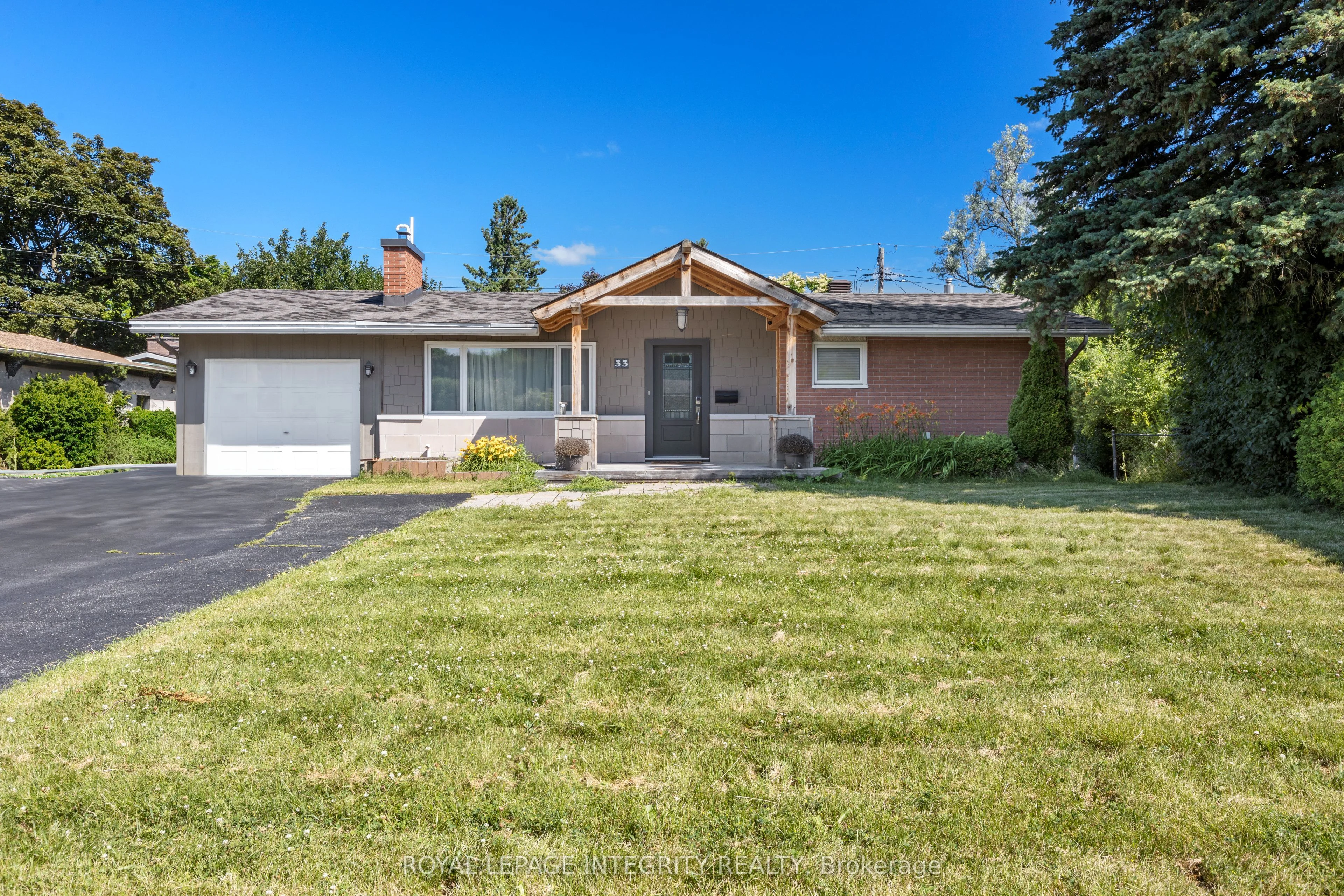 33 Conniston Avenue Basement, Crystal Bay - Rocky Point - Bayshore, ON K2H 5H9