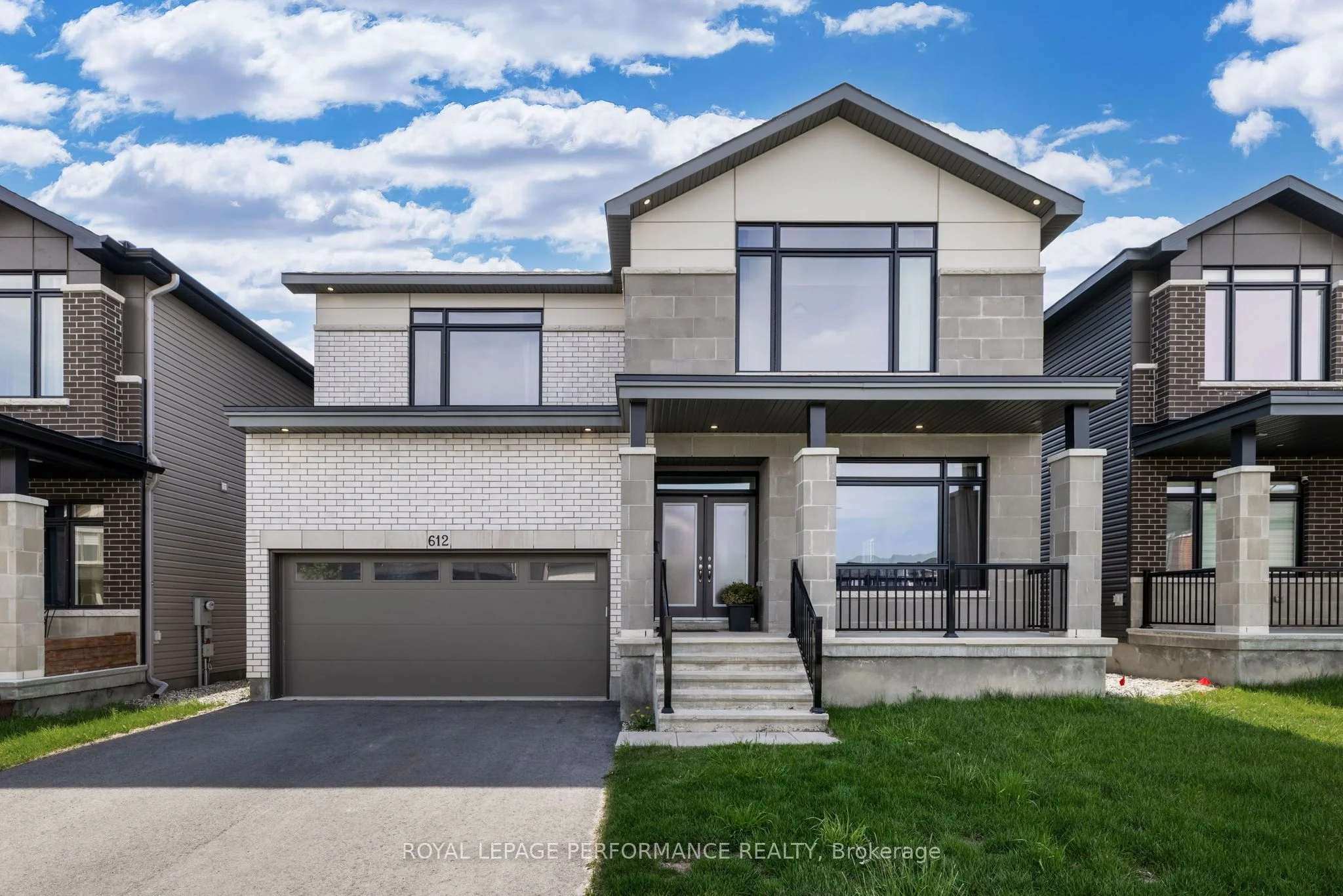 Detached in Blossom Park - Airport and Area