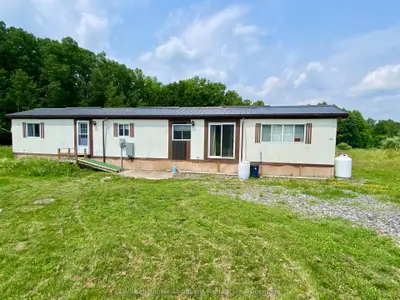 28 Hilltop Road S, Parry Sound Remote Area, On P0h 1a0