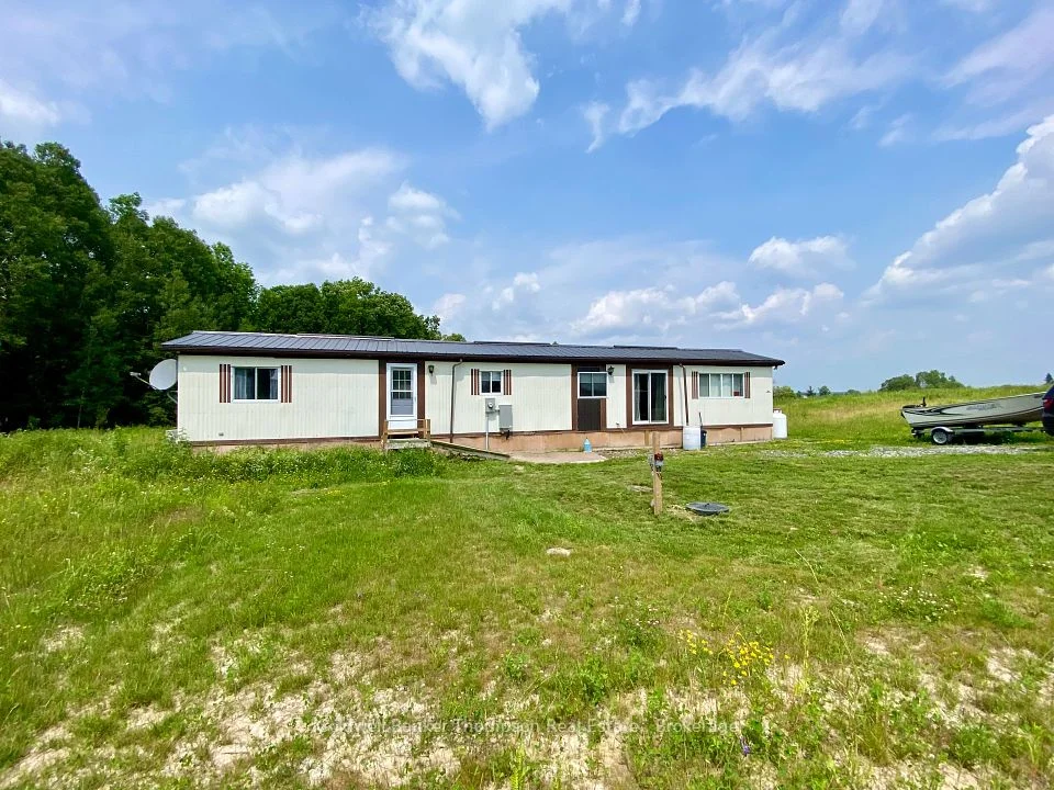 28 HILLTOP Road S, Parry Sound Remote Area, ON P0H 1A0