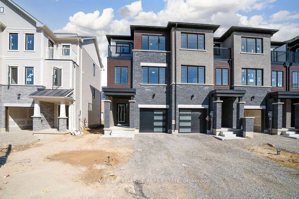 12 Hine Rd Road, Brantford, ON N3T 0W4