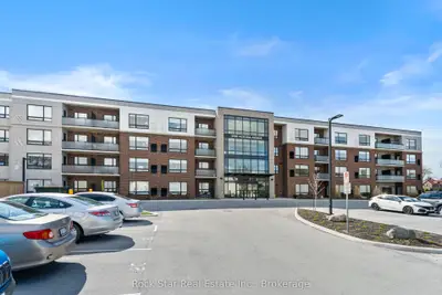 Condo Apartment in Lincoln