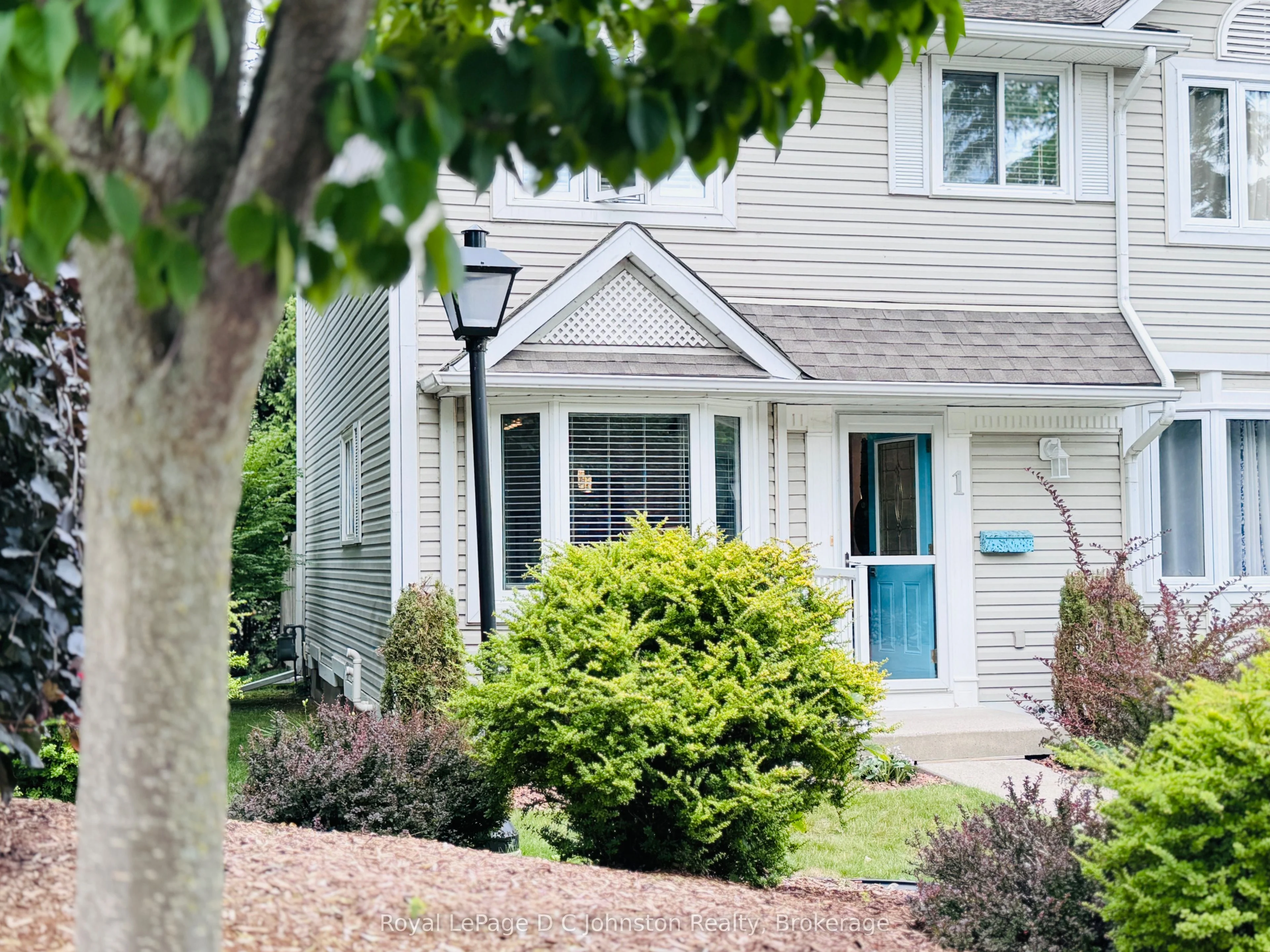 160 Morpeth Street 1, Saugeen Shores, ON N0H 2L0