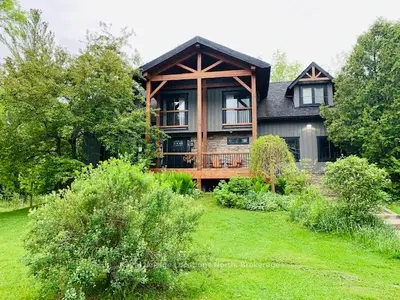 Detached in Blue Mountains