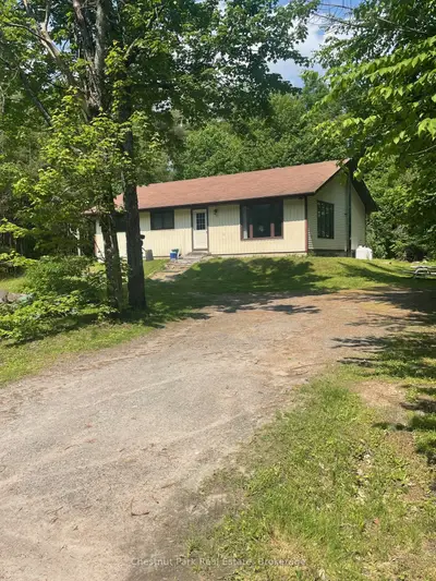 Detached in Bracebridge