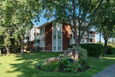 Condo Apartment in Hunt Club - South Keys and Area