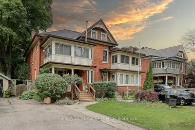 Semi-Detached in Woodstock