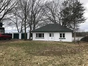 446 Dundas Street W, Greater Napanee, ON K7R 2C1