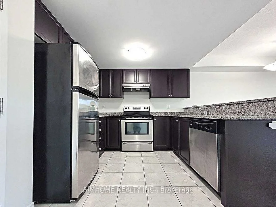 45 Kingsbury Square 306, Guelph, ON N1L 0L2