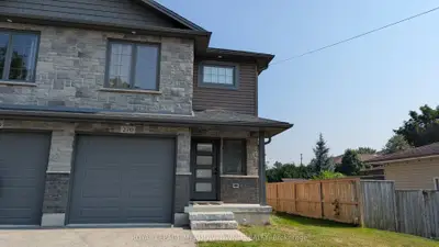 Att/Row/Townhouse in Minto