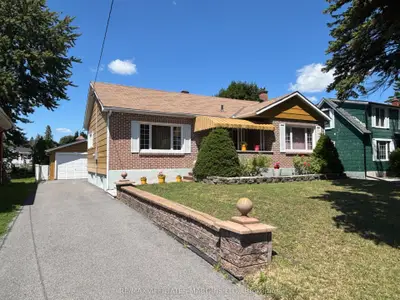Detached in Cornwall