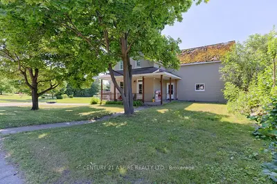 Detached in Bonnechere Valley