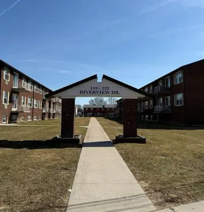 Condo Apartment in Chatham-Kent