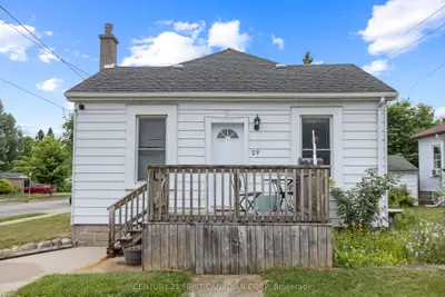 Detached in London East