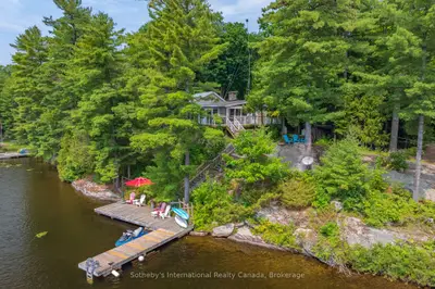 Detached in Gravenhurst