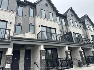 Condo Townhouse in Cobourg