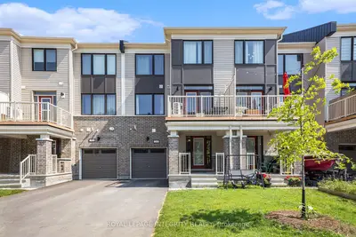 Att/Row/Townhouse in Stittsville - Munster - Richmond