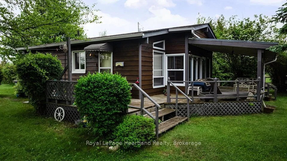 35 Huron Street S, Ashfield-Colborne-Wawanosh, ON N7A 3X9