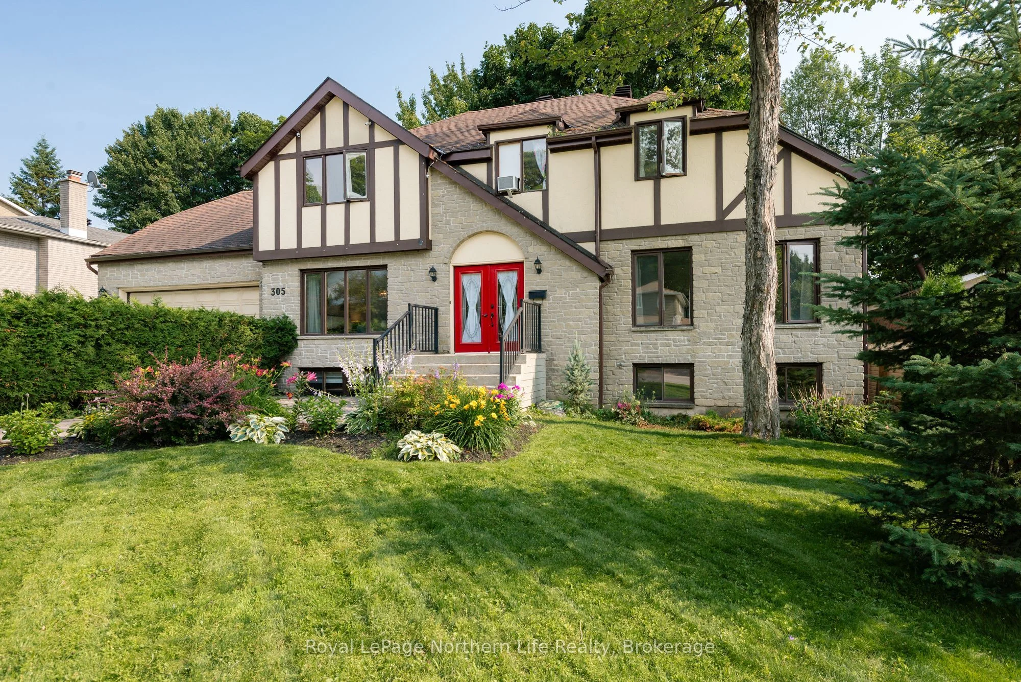 305 Pearce Street, North Bay, ON P1C 1K5