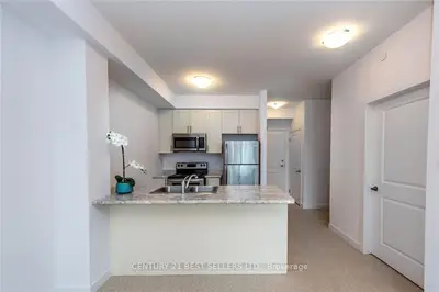 Condo Apartment in Hamilton