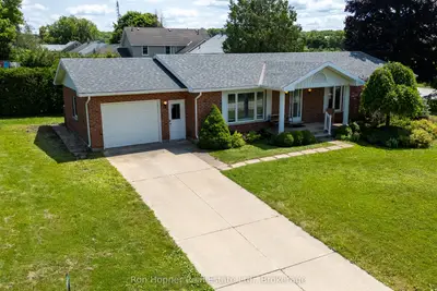 Detached in Meaford