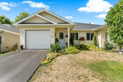 Att/Row/Townhouse in Madoc
