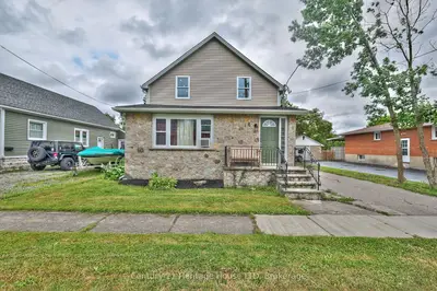 Detached in Fort Erie