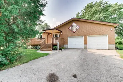 Detached in Central Elgin