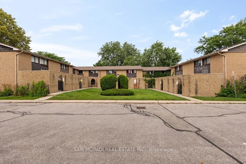 500 Southdale Road E 18, London South, ON N6E 1A4