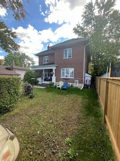 Triplex in Peterborough