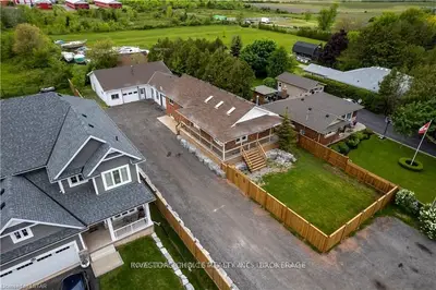 Detached in Lincoln