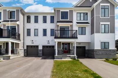 Att/Row/Townhouse in Barrhaven