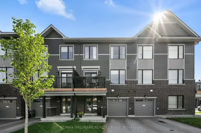 Att/Row/Townhouse in Orleans - Cumberland and Area