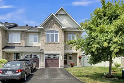 Att/Row/Townhouse in Orleans - Cumberland and Area