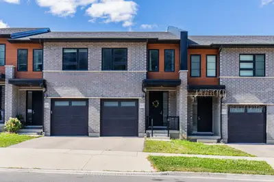 Att/Row/Townhouse in Kitchener