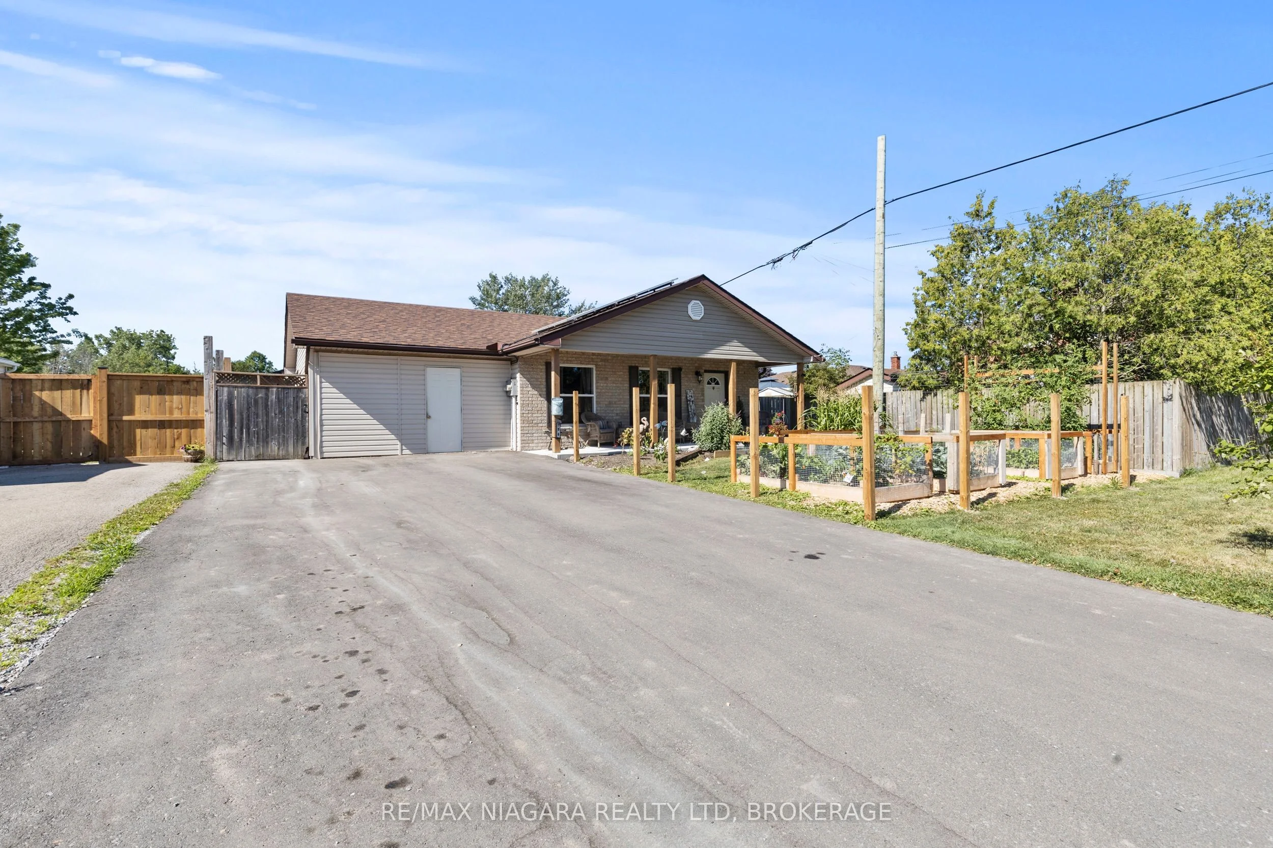 196 Martin Street, Welland, ON L3C 7L5