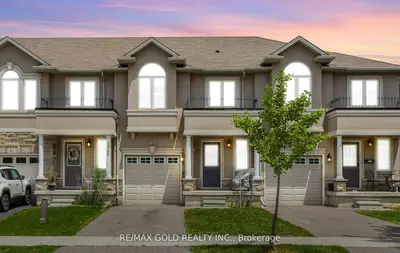 Att/Row/Townhouse in Hamilton